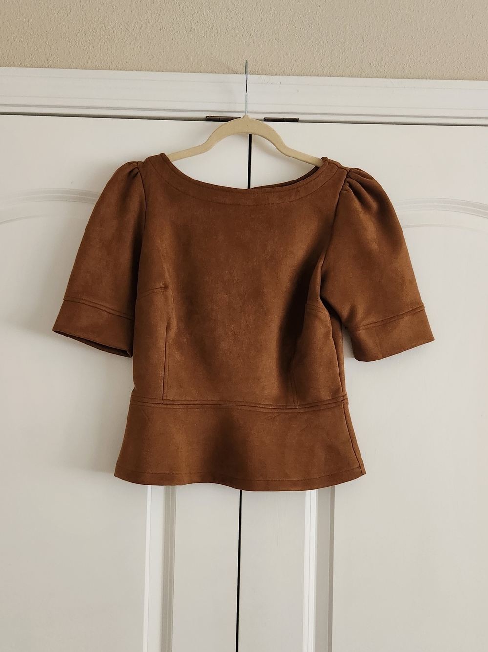 Ann Taylor Chestnut Faux Sueded Peplum Puff-Sleeve Top